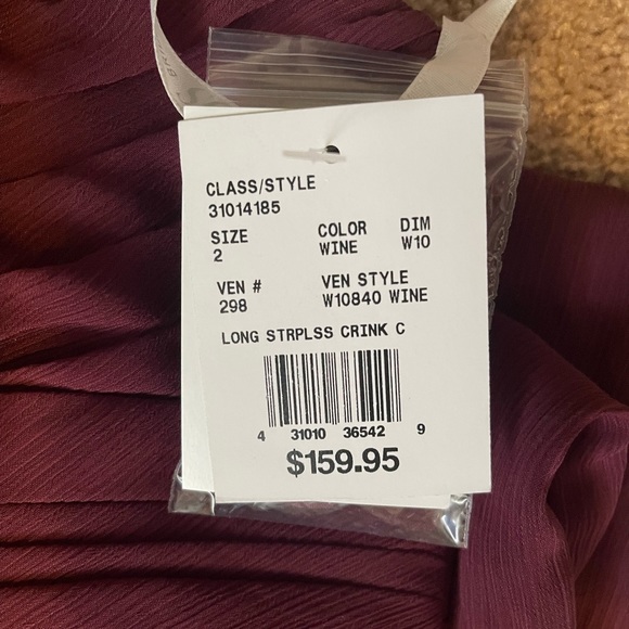 NWT David’s Bridal gown - Picture 3 of 3